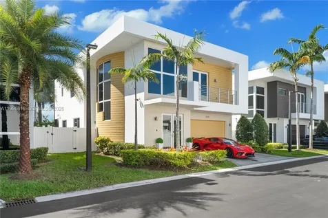 9830 NW 74th Terrace Doral FL 33178