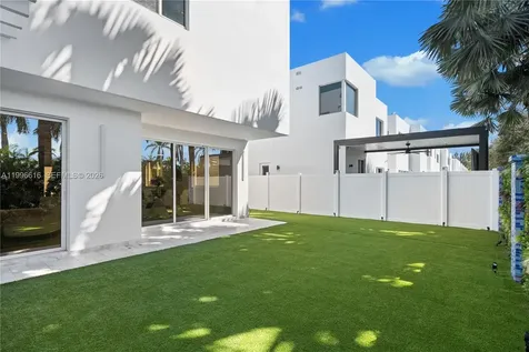 9830 NW 74th Terrace Doral FL 33178