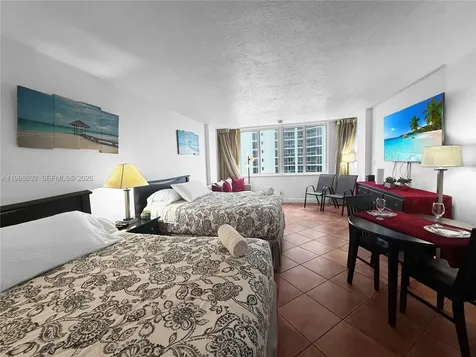 19201 Collins Avenue Sunny Isles Beach FL 33160