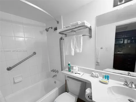 19201 Collins Avenue Sunny Isles Beach FL 33160