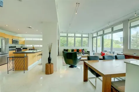 1577 Bay Road Miami Beach FL 33139