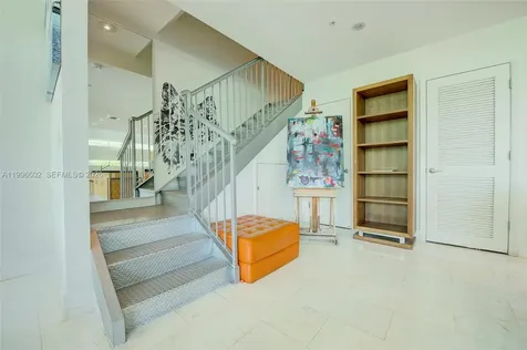 1577 Bay Road Miami Beach FL 33139
