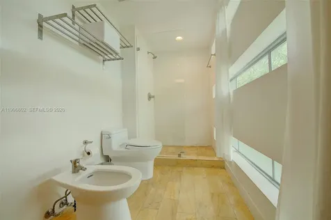 1577 Bay Road Miami Beach FL 33139