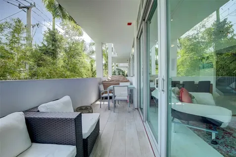 1577 Bay Road Miami Beach FL 33139