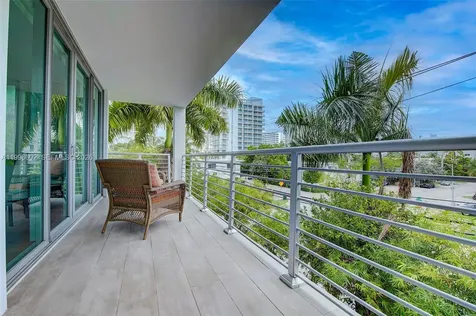 1577 Bay Road Miami Beach FL 33139