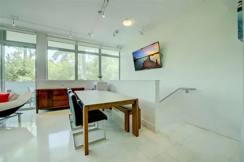 1577 Bay Road Miami Beach FL 33139
