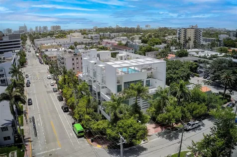 1577 Bay Road Miami Beach FL 33139