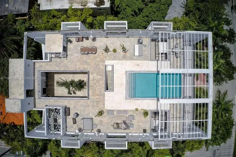 1577 Bay Road Miami Beach FL 33139