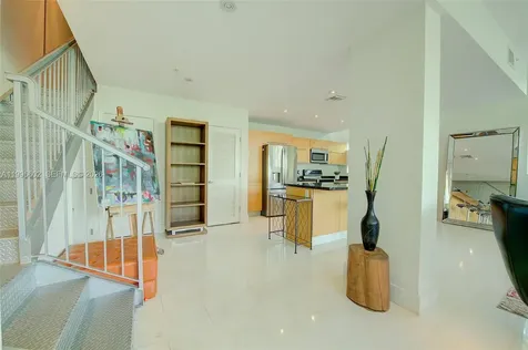 1577 Bay Road Miami Beach FL 33139