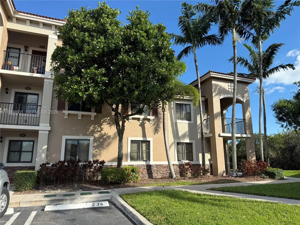 22901 SW 88th Place Cutler Bay FL 33190
