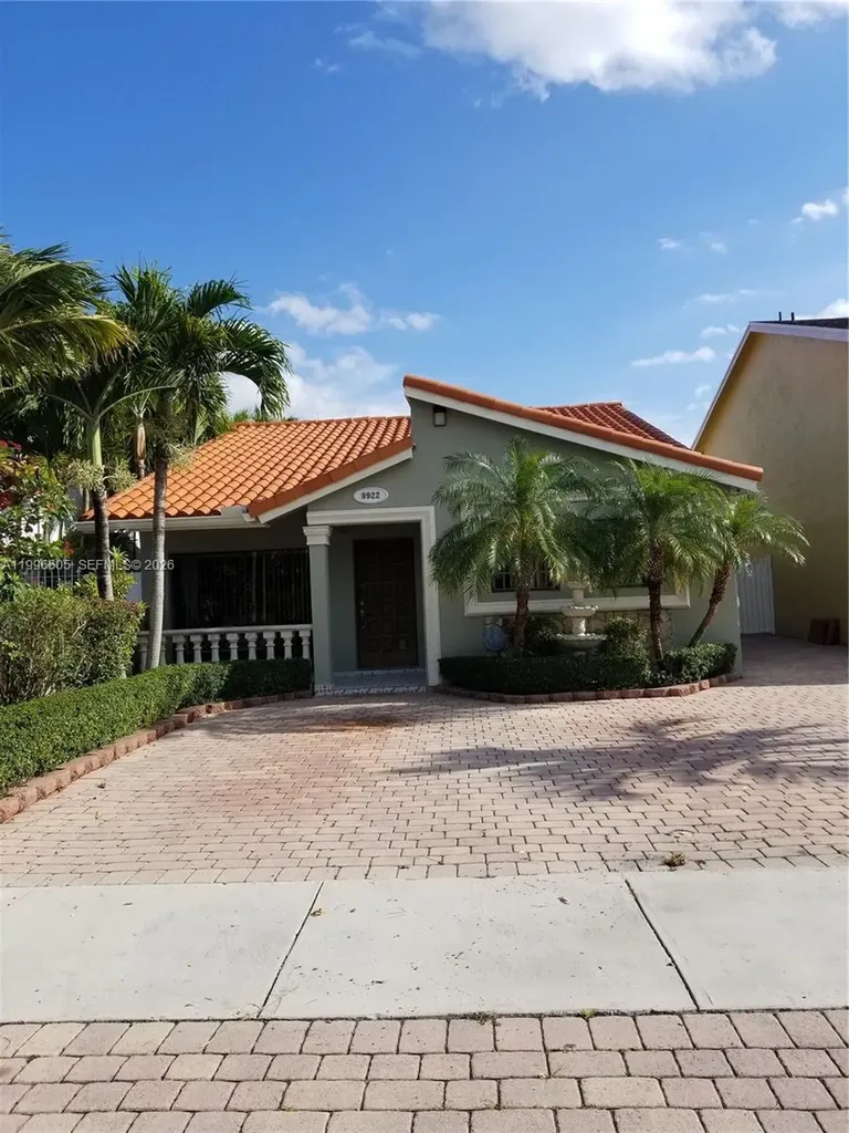 9922 SW 2nd Street Miami FL 33174