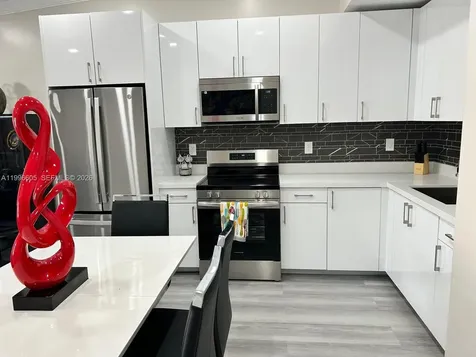 9922 SW 2nd Street Miami FL 33174