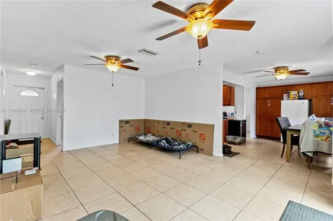 7690 SW 7th Court North Lauderdale FL 33068