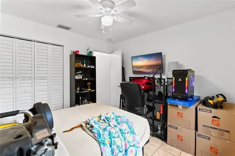 7690 SW 7th Court North Lauderdale FL 33068