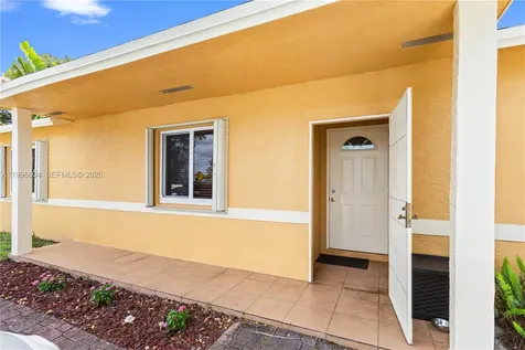 7690 SW 7th Court North Lauderdale FL 33068