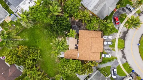 7690 SW 7th Court North Lauderdale FL 33068