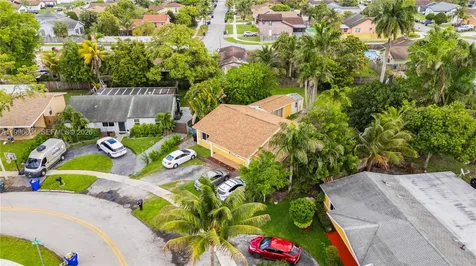 7690 SW 7th Court North Lauderdale FL 33068
