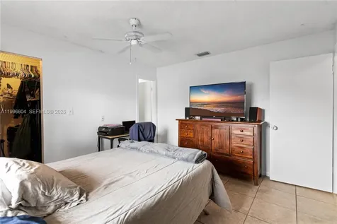 7690 SW 7th Court North Lauderdale FL 33068