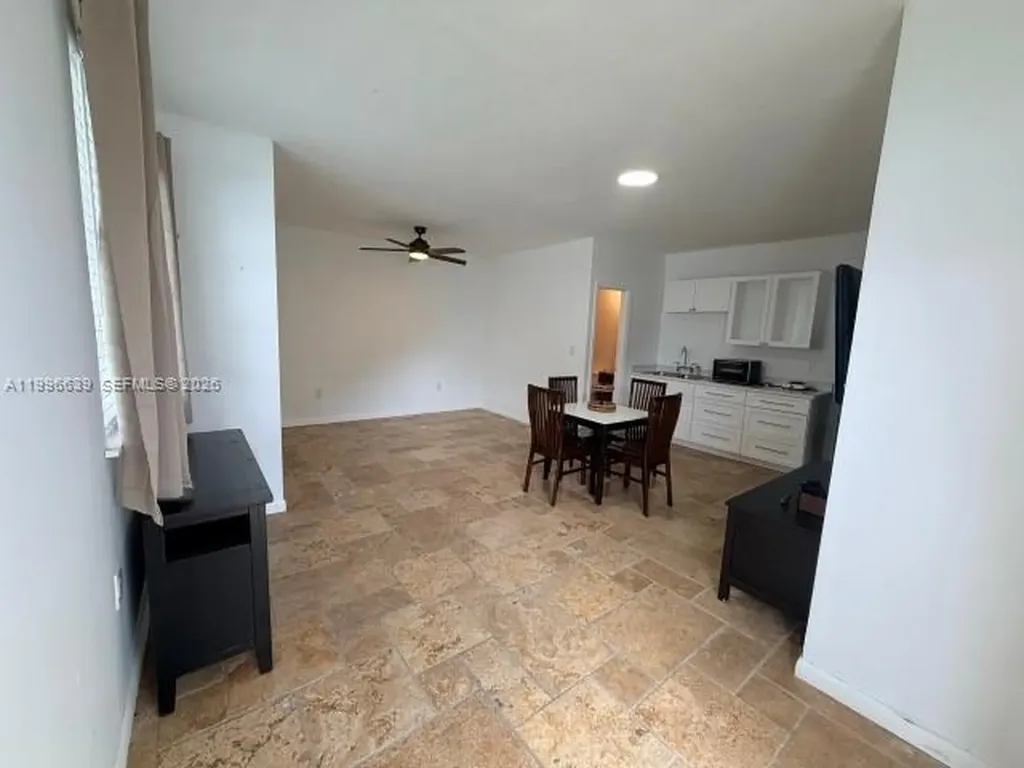 2220 SW 125th Court Miami FL 33175