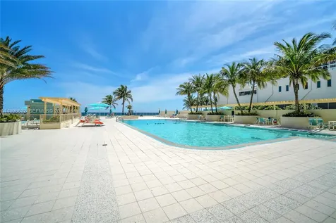 2501 S Ocean Drive Hollywood FL 33019