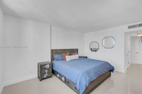 2501 S Ocean Drive Hollywood FL 33019