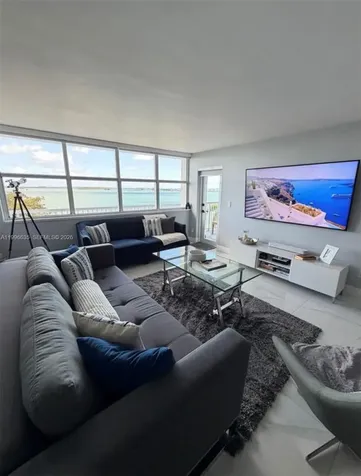 1420 Brickell Bay Drive Miami FL 33131