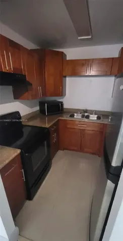 1805 W 56th Street Hialeah FL 33012