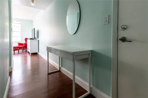 1460 Ocean Drive Miami Beach FL 33139