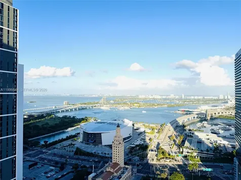 121 NE 5 Street Miami FL 33132