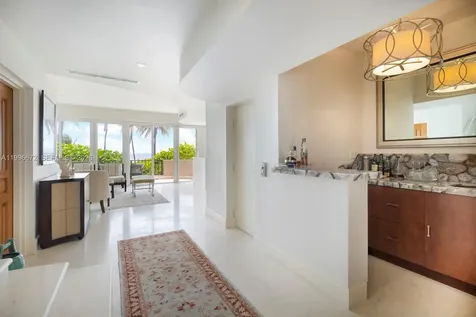 201 Crandon Boulevard Key Biscayne FL 33149