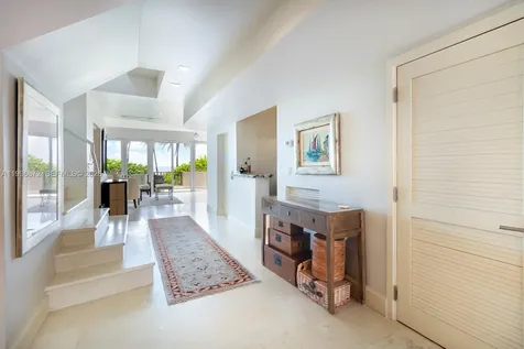201 Crandon Boulevard Key Biscayne FL 33149
