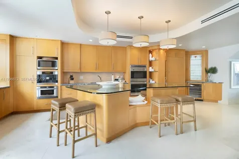201 Crandon Boulevard Key Biscayne FL 33149