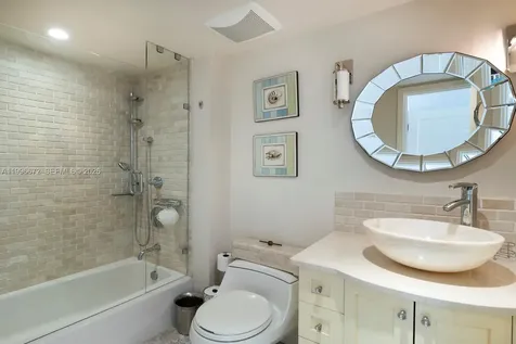 201 Crandon Boulevard Key Biscayne FL 33149