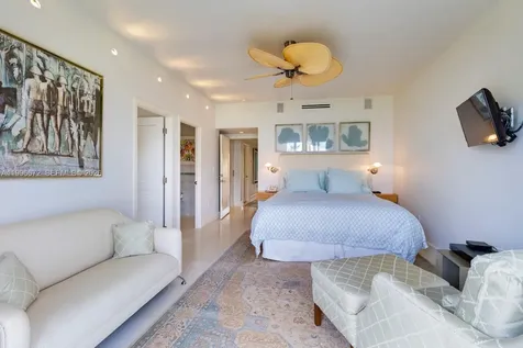 201 Crandon Boulevard Key Biscayne FL 33149