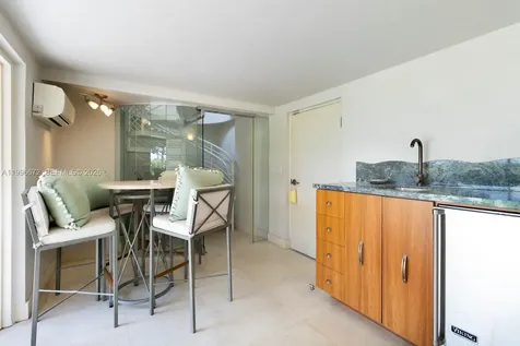 201 Crandon Boulevard Key Biscayne FL 33149