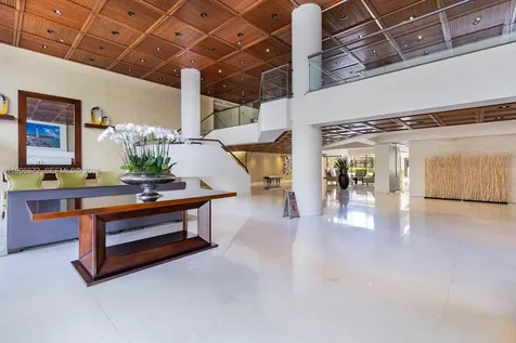 201 Crandon Boulevard Key Biscayne FL 33149