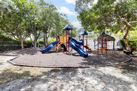 201 Crandon Boulevard Key Biscayne FL 33149