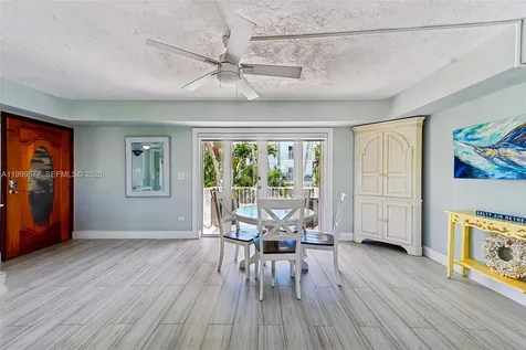 201 Wildwood Circle Key Largo FL 33037