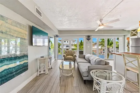 201 Wildwood Circle Key Largo FL 33037