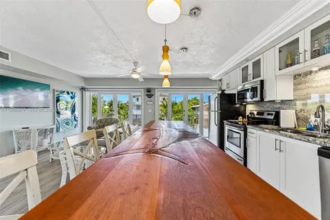 201 Wildwood Circle Key Largo FL 33037