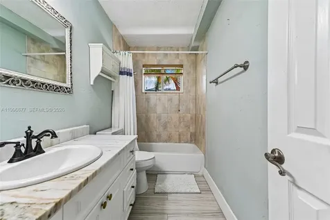 201 Wildwood Circle Key Largo FL 33037