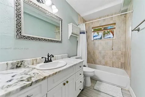 201 Wildwood Circle Key Largo FL 33037