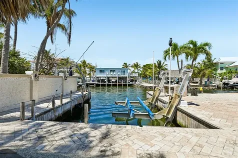 201 Wildwood Circle Key Largo FL 33037
