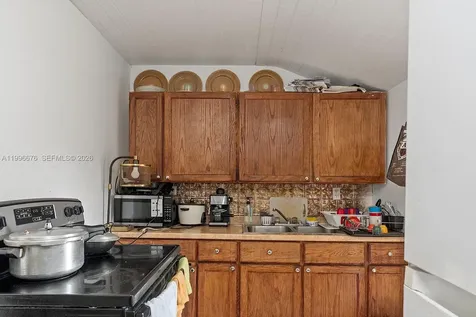 3035 NW 93rd Street Miami FL 33147