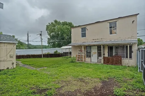 3035 NW 93rd Street Miami FL 33147