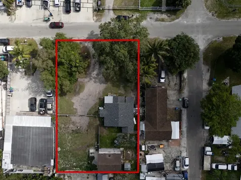 3035 NW 93rd Street Miami FL 33147