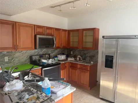 11992 NW 11th Street Pembroke Pines FL 33026