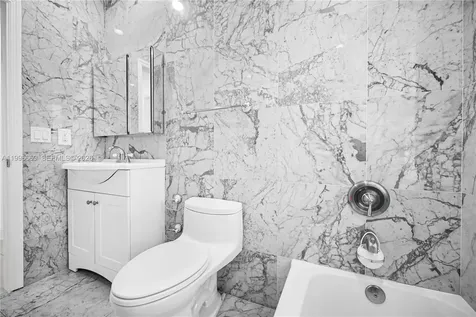 3040 Lucaya Street Miami FL 33133