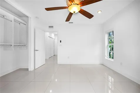 3040 Lucaya Street Miami FL 33133