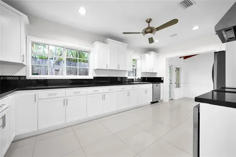 3040 Lucaya Street Miami FL 33133